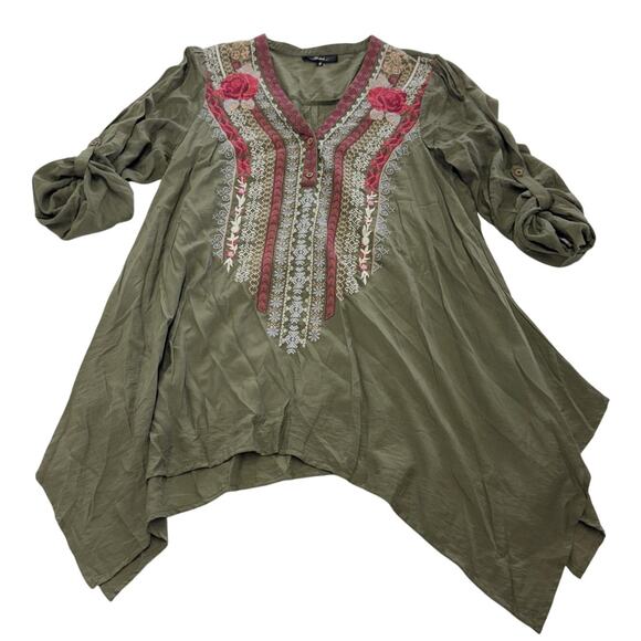 Andree Shirt Womens Small Green Embroidered Boho Floral Tunic Asymmetrical Top - Picture 1 of 6